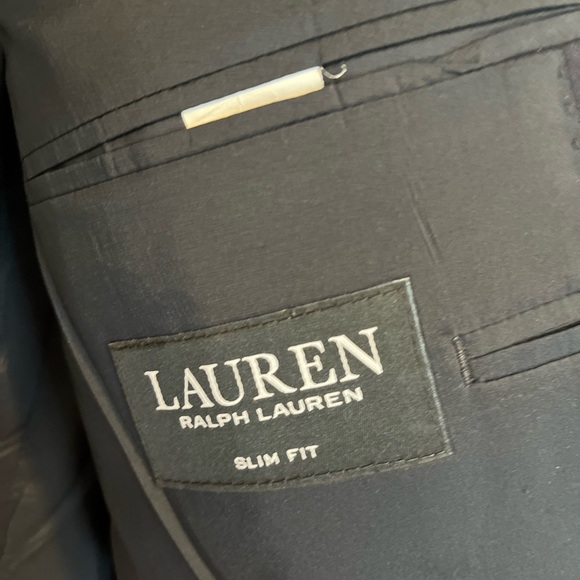 Lauren Ralph Lauren Navy blue blazer. - Picture 3 of 5